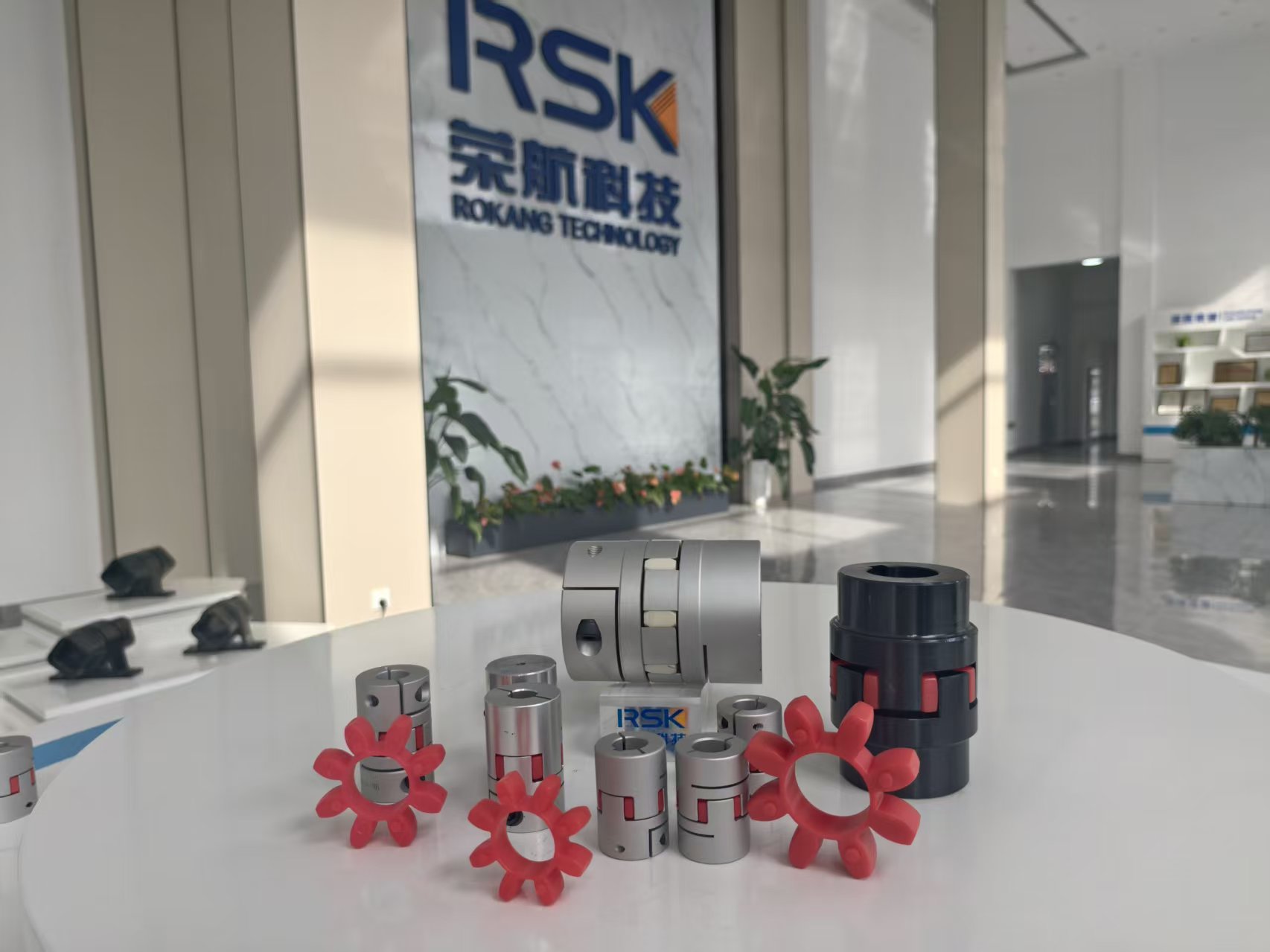 RSK-CPFC OEM Yüksek Mukavemetli Alüminyum Alaşımlı Çene/Örümcek Esnek Şaft Kaplinleri Motor Şanzımanı için kelepçe tipi